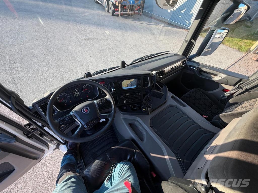 Scania P450 6x2*4 CARRIER SUPRA 1150 + RETARDER شاحنات بدرجة حرارة قابلة للضبط
