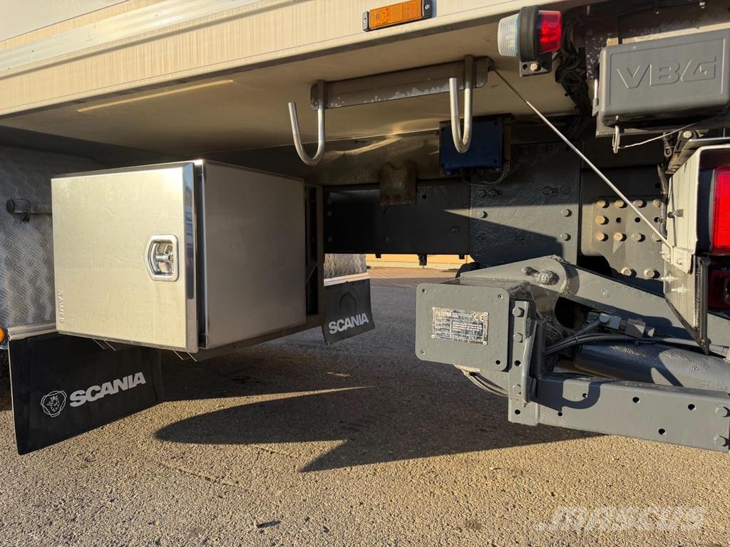 Scania P450 6x2*4 CARRIER SUPRA 1150 + RETARDER شاحنات بدرجة حرارة قابلة للضبط