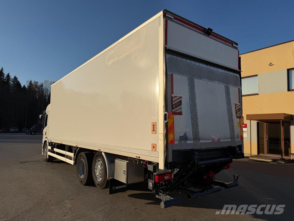 Scania P450 6x2*4 CARRIER SUPRA 1150 + RETARDER شاحنات بدرجة حرارة قابلة للضبط