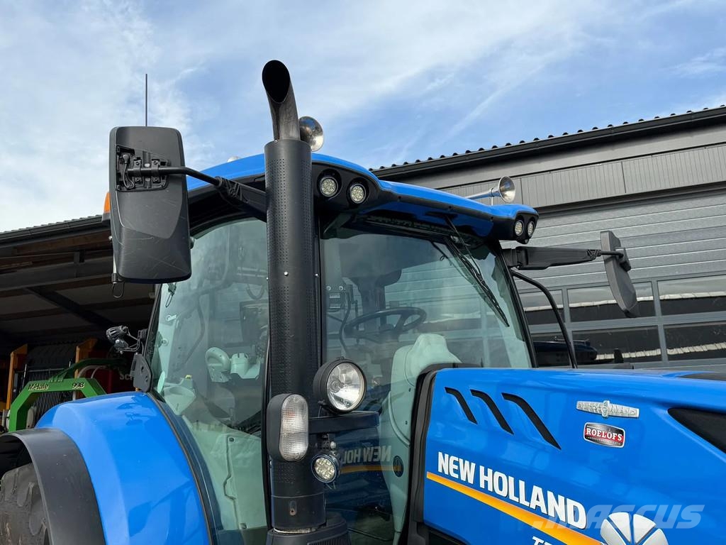 New Holland T7.245 Autocommand Traktory