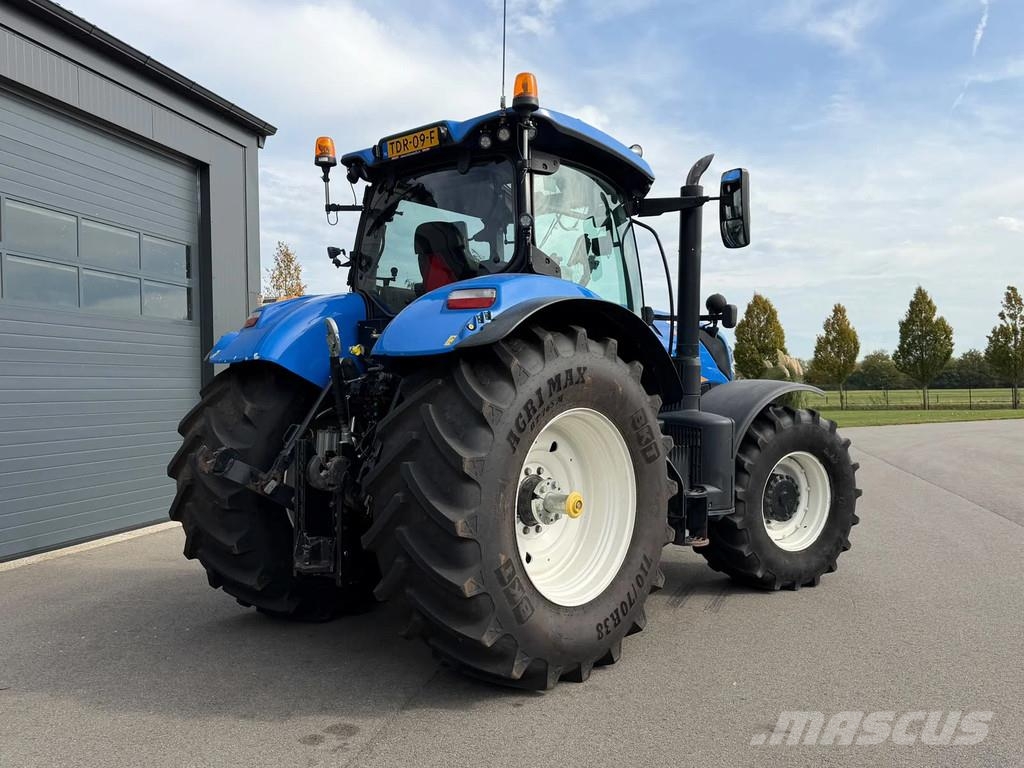 New Holland T7.245 Autocommand Traktory