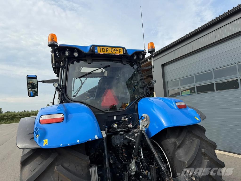 New Holland T7.245 Autocommand Traktory