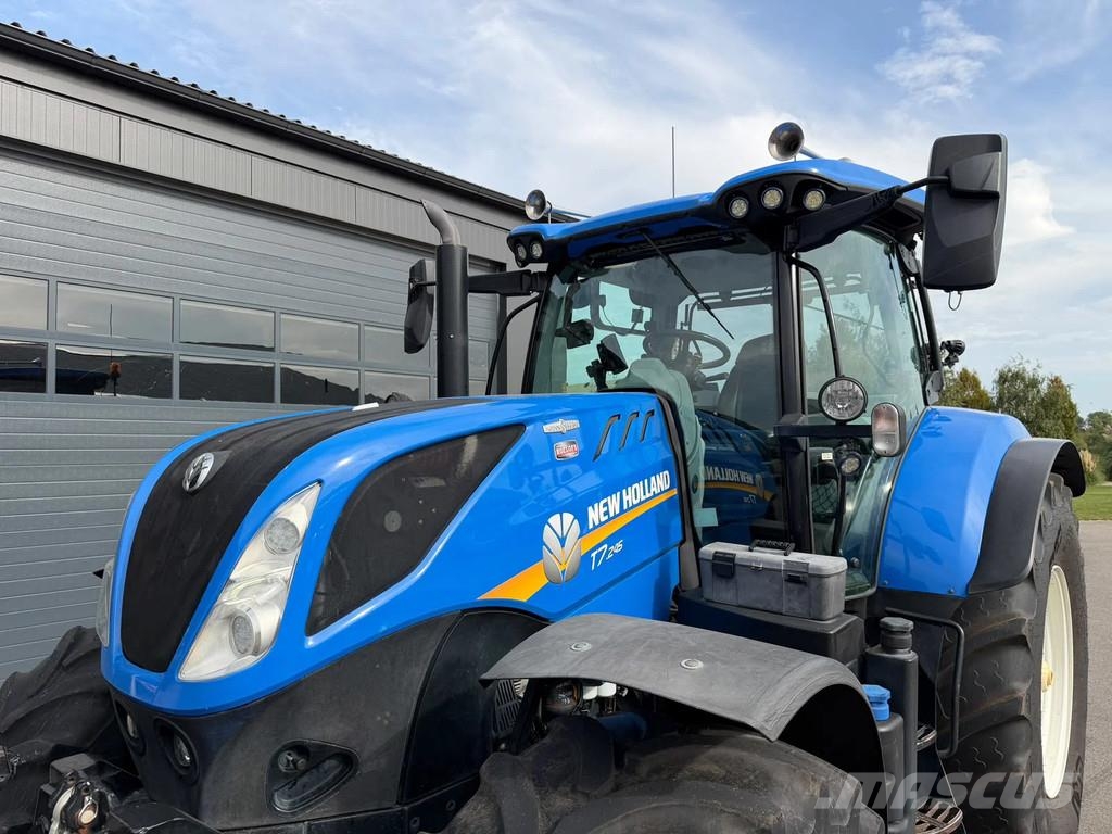 New Holland T7.245 Autocommand Traktory
