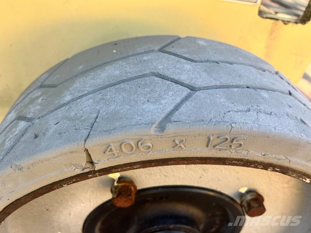 JLG 2030ES V-3450 EO Henkilönostimet ja nostolaitteet