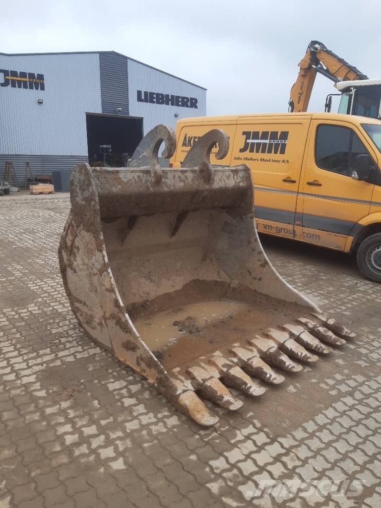 Liebherr R945 Raupenbagger