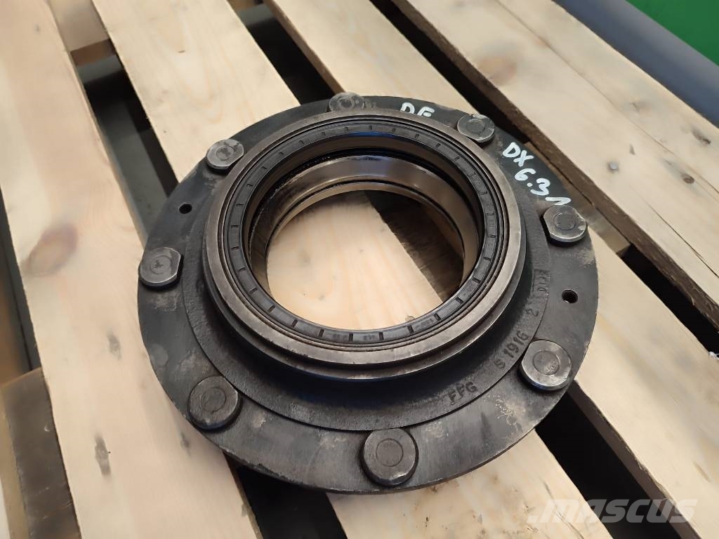  Wheel hub V31796100 304539 Deutz-fahr 6.31 DX 轴