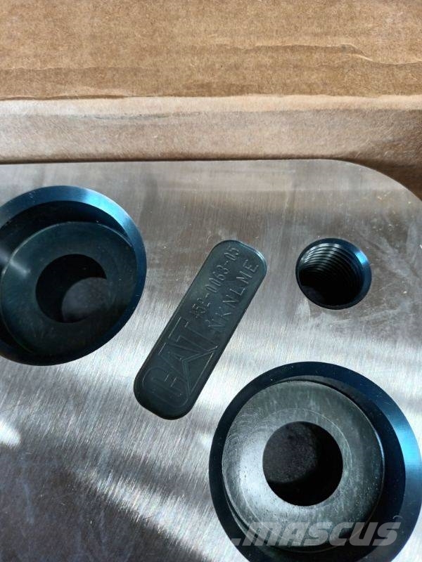 CAT TIP-PIERCING 452-0063 Silniki
