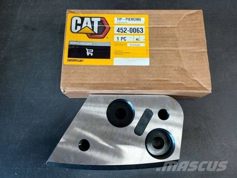 CAT TIP-PIERCING 452-0063 Silniki