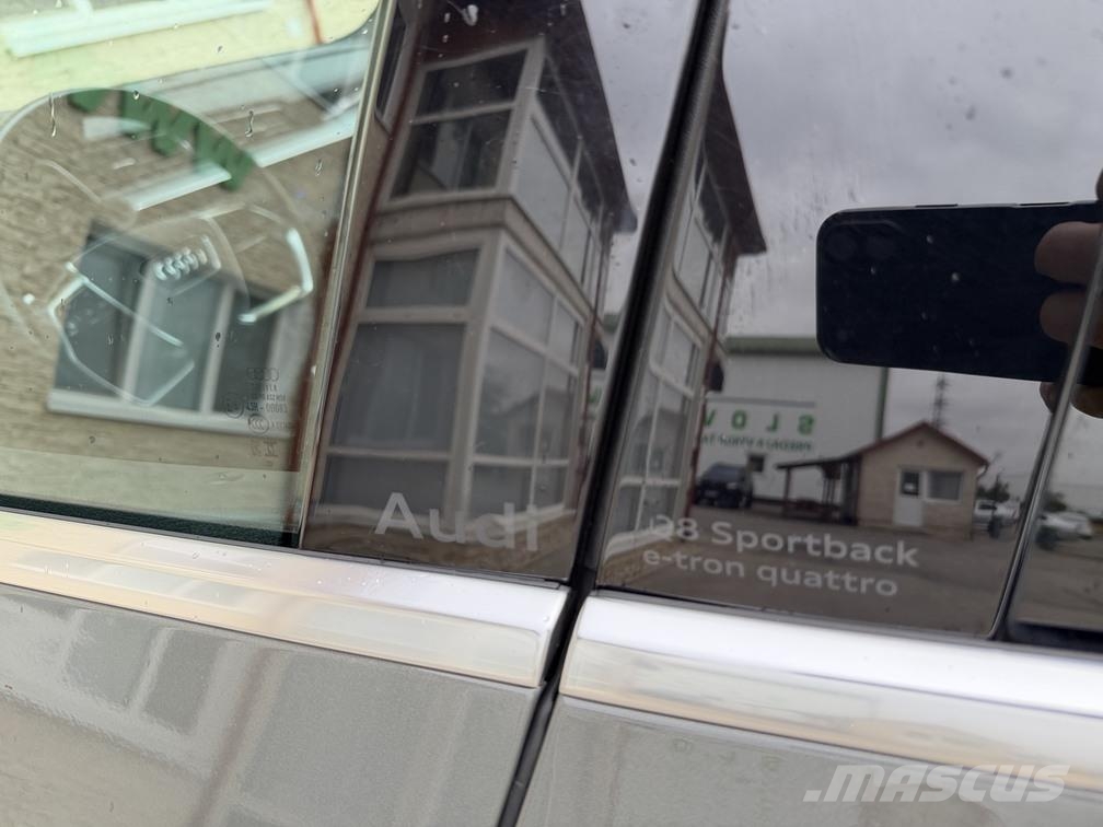 Audi Q8 e-tron VIN 611 Otomobiller