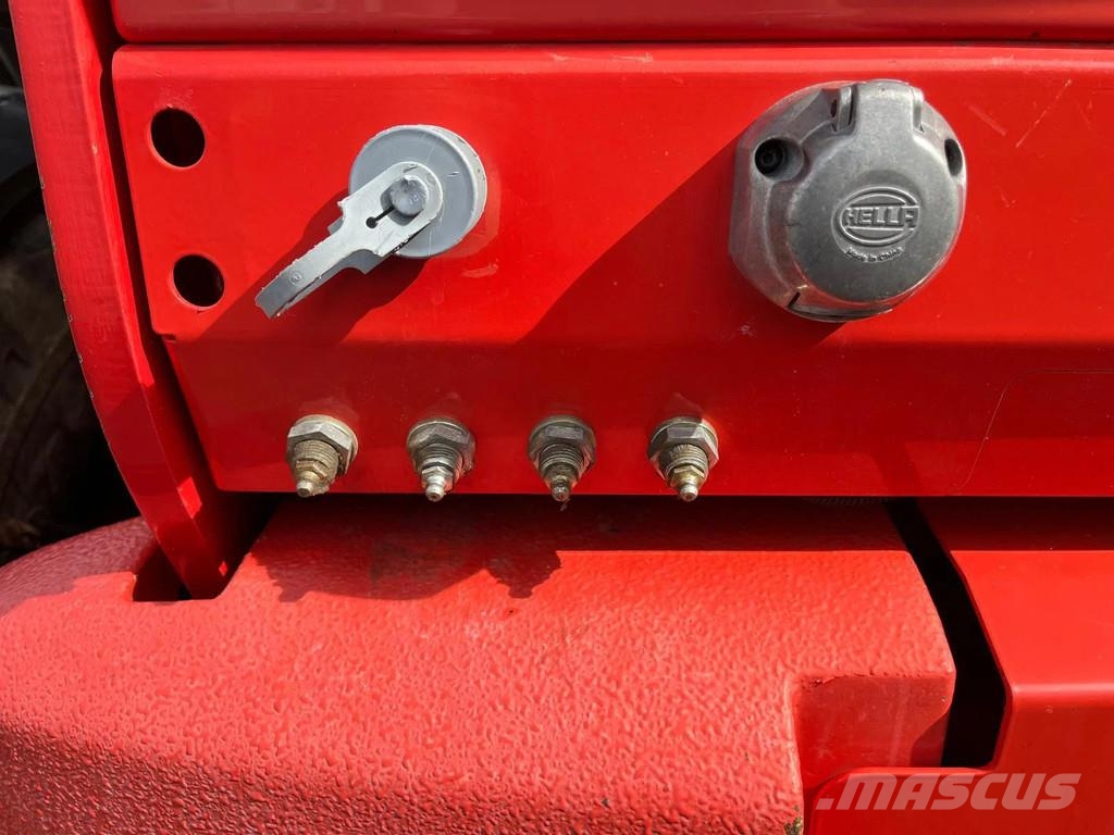 Manitou MLT 635 -130PS 伸縮臂操作車