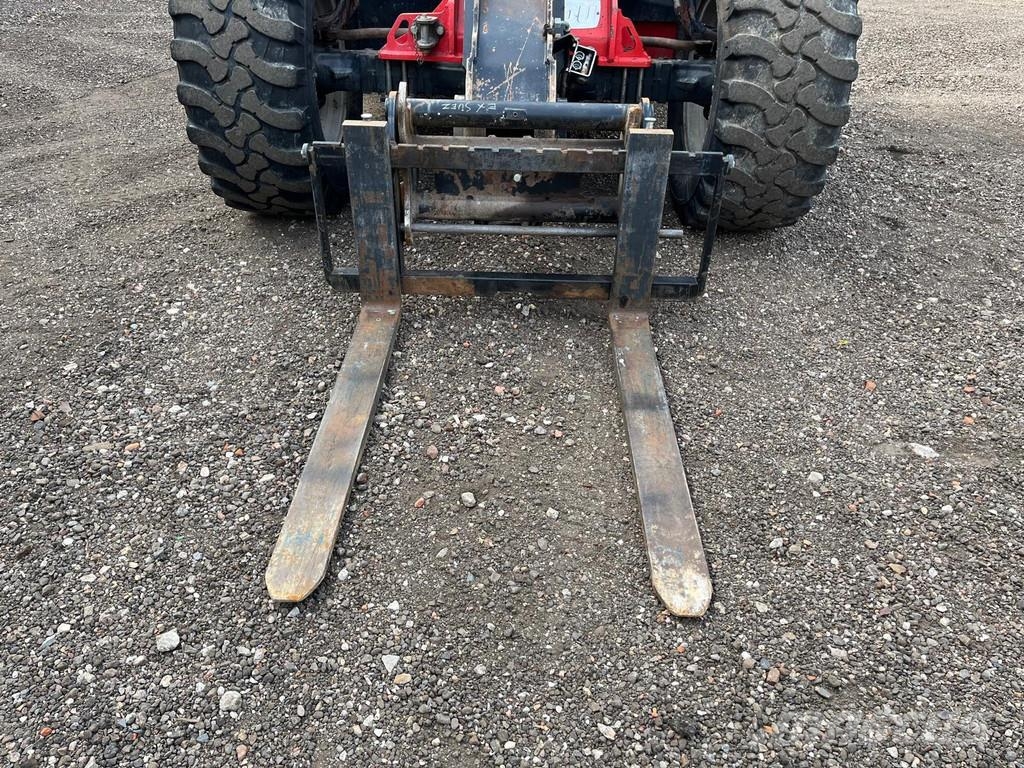Manitou MLT 635 -130PS 伸縮臂操作車