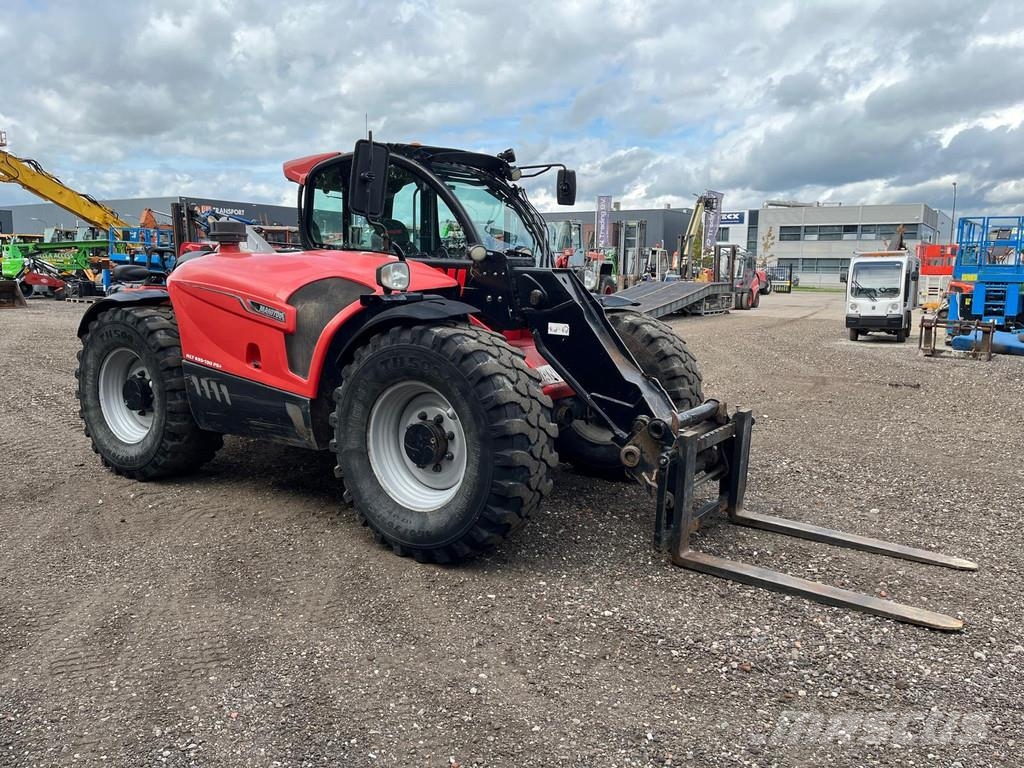 Manitou MLT 635 -130PS 伸縮臂操作車