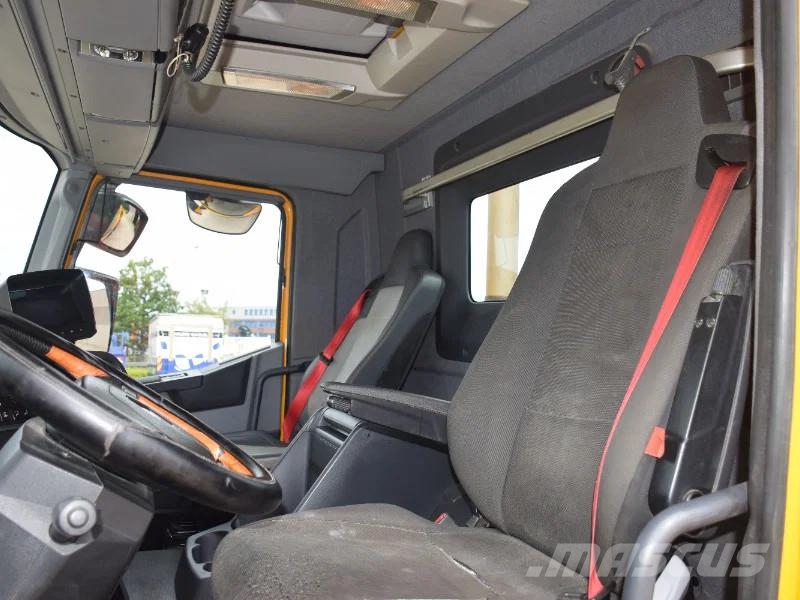 Renault C430 2 side tipper + Crane HMF 2120 - remote contr Bañeras basculantes usadas