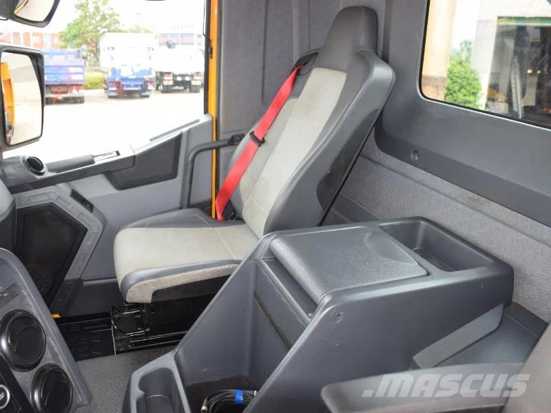 Renault C430 2 side tipper + Crane HMF 2120 - remote contr Bañeras basculantes usadas