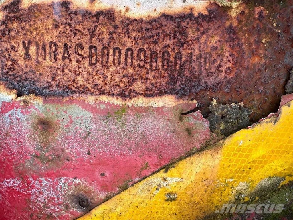 Nooteboom 4 AXLE BLADGEVEERD - HYDRAULISCHE KLEPPEN Οχήματα με χαμηλό δάπεδο