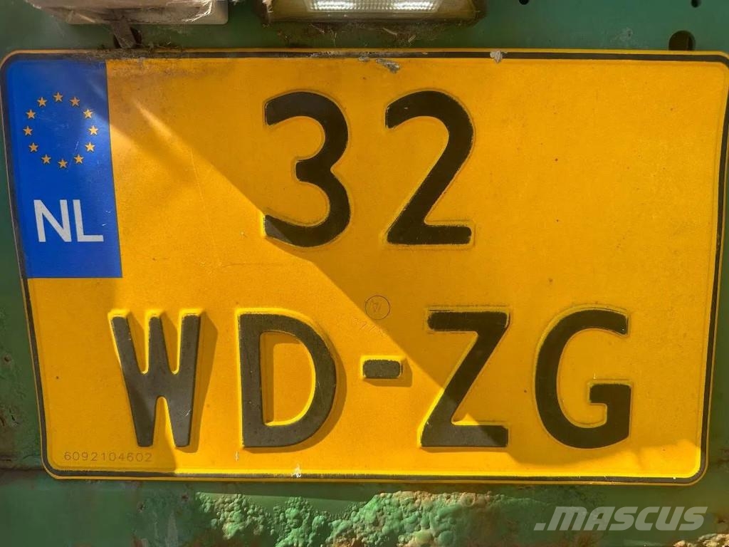Nooteboom 4 AXLE BLADGEVEERD - HYDRAULISCHE KLEPPEN Οχήματα με χαμηλό δάπεδο