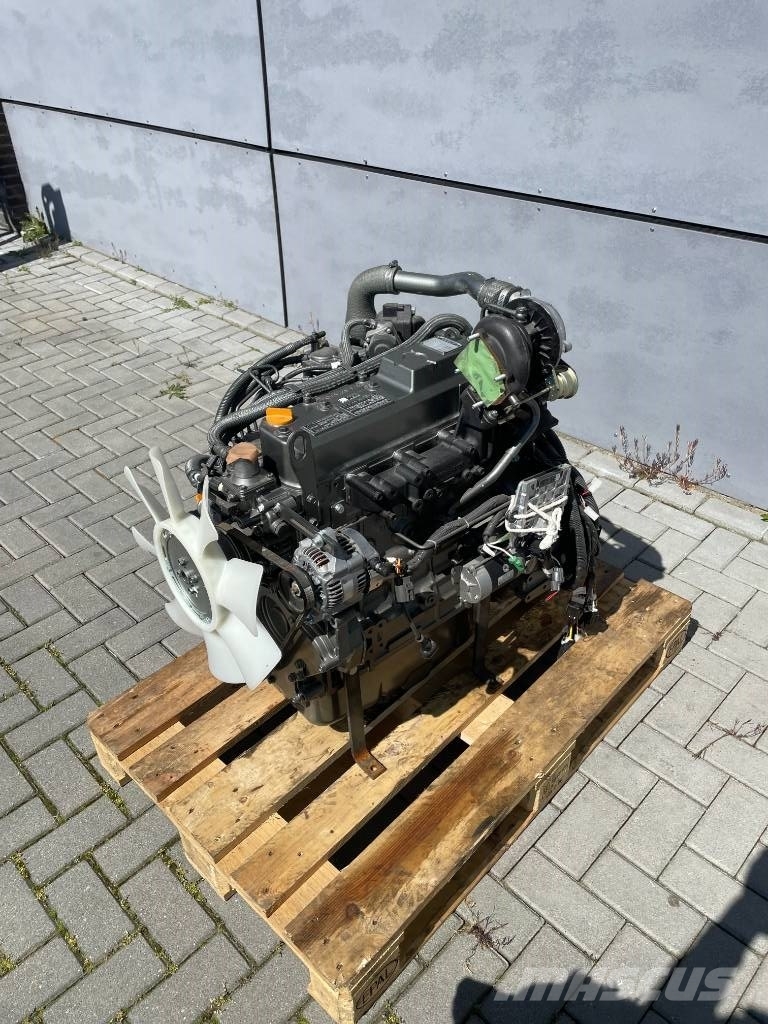 Yanmar 4TNV98 T Motorer