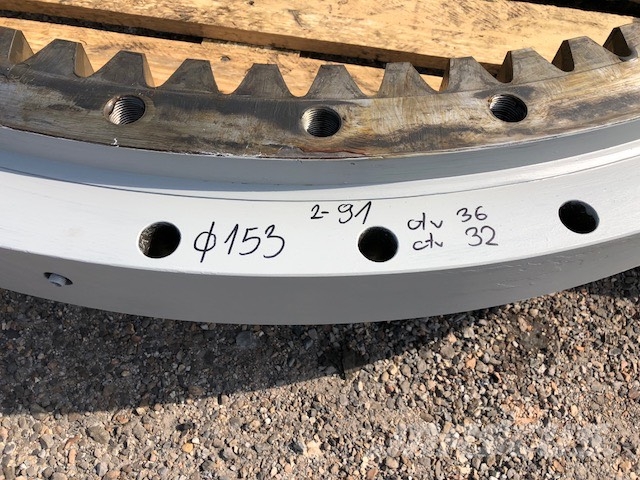 O&K RH 16.5 SLEWING RING BEARING Предаване