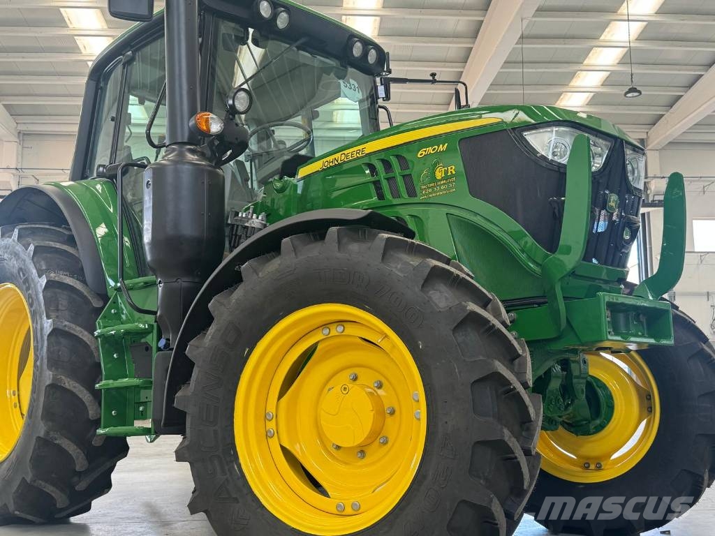 John Deere 6110M CON PALA QUICKE Q5 Traktori