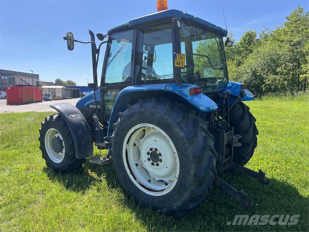 New Holland 7635 Traktori