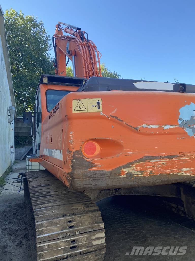 Doosan DX 255 LC Crawler excavators