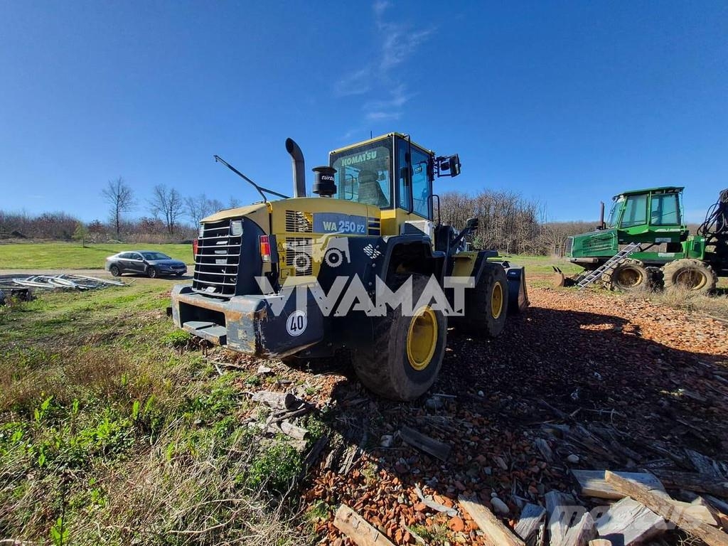 Komatsu WA250PZ-6 Carregadeiras de rodas