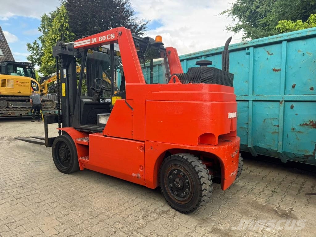 Mora MC80CS Dīzeļa autoiekrāvēji