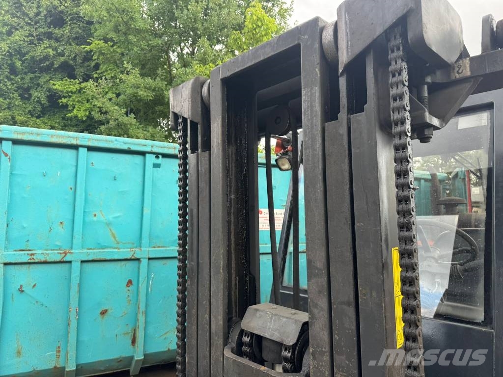 Mora MC80CS Dīzeļa autoiekrāvēji