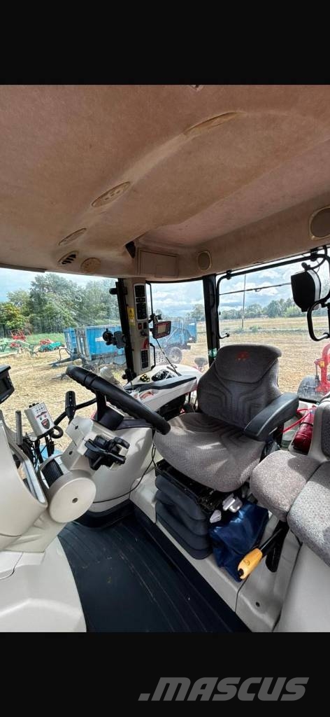 Massey Ferguson 7716 Tractors