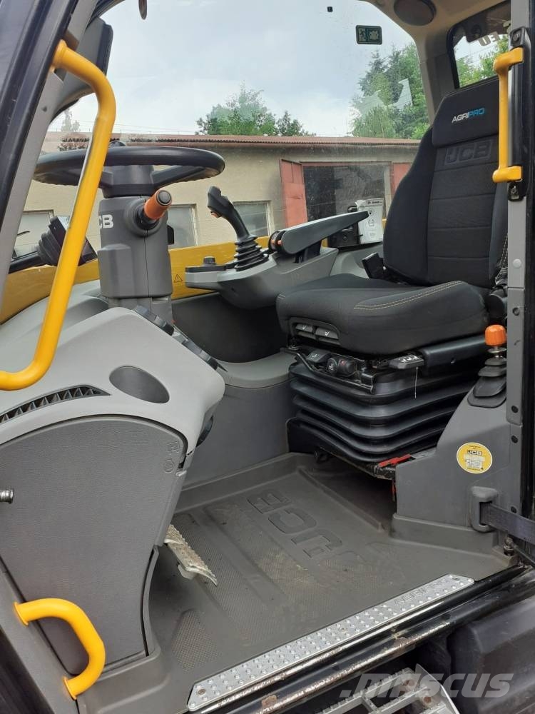JCB 542-70 Agri Pro Teleskopiniai krautuvai žemės ūkiui