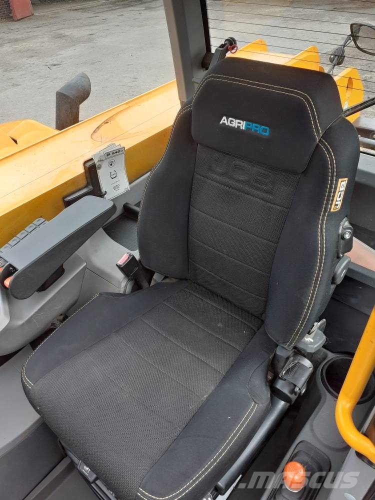 JCB 542-70 Agri Pro Teleskopiniai krautuvai žemės ūkiui