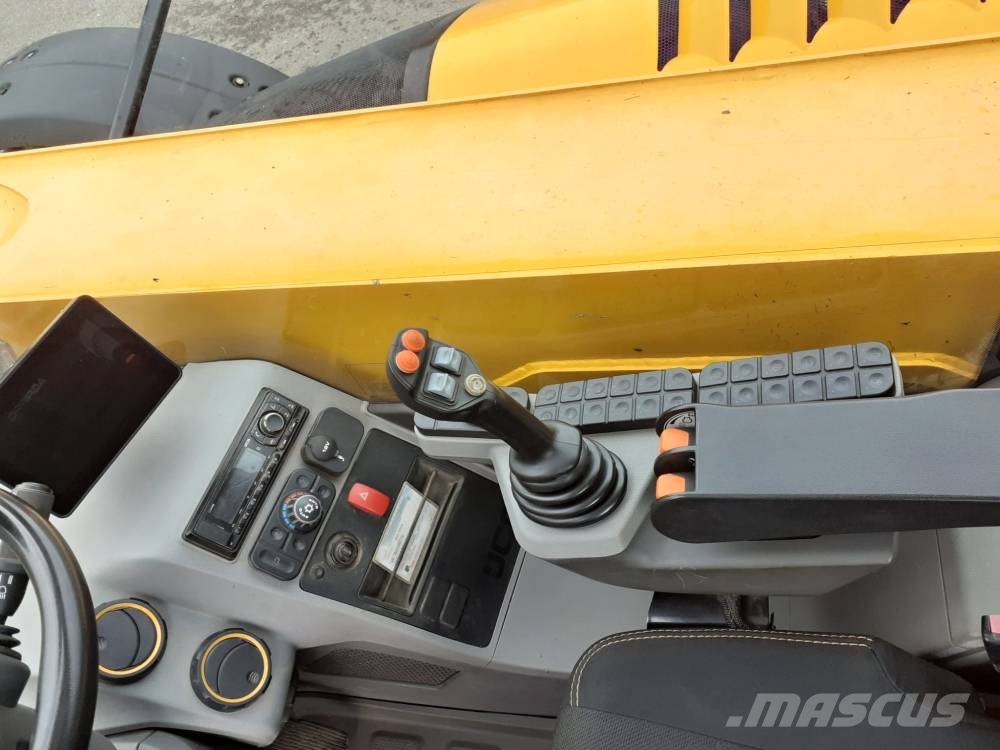 JCB 542-70 Agri Pro Teleskopiniai krautuvai žemės ūkiui
