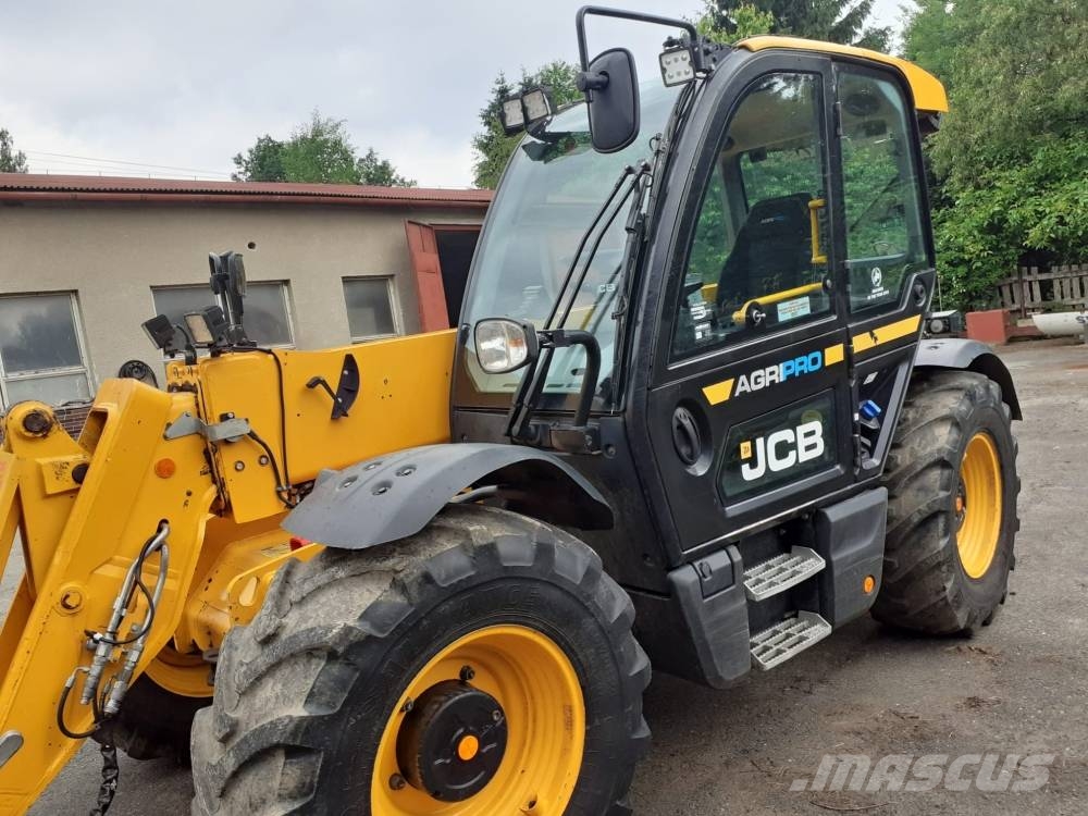 JCB 542-70 Agri Pro Teleskopiniai krautuvai žemės ūkiui