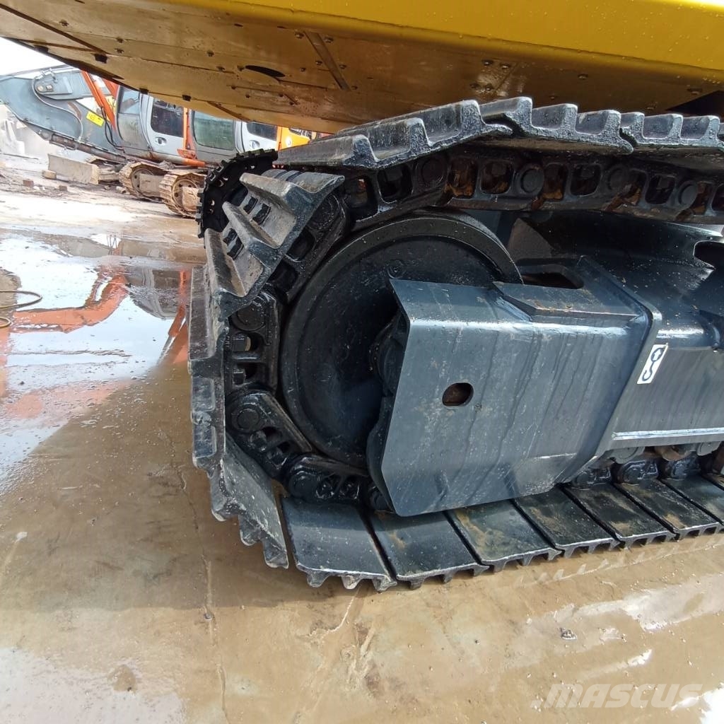 Komatsu PC 360-7 Paletli ekskavatörler