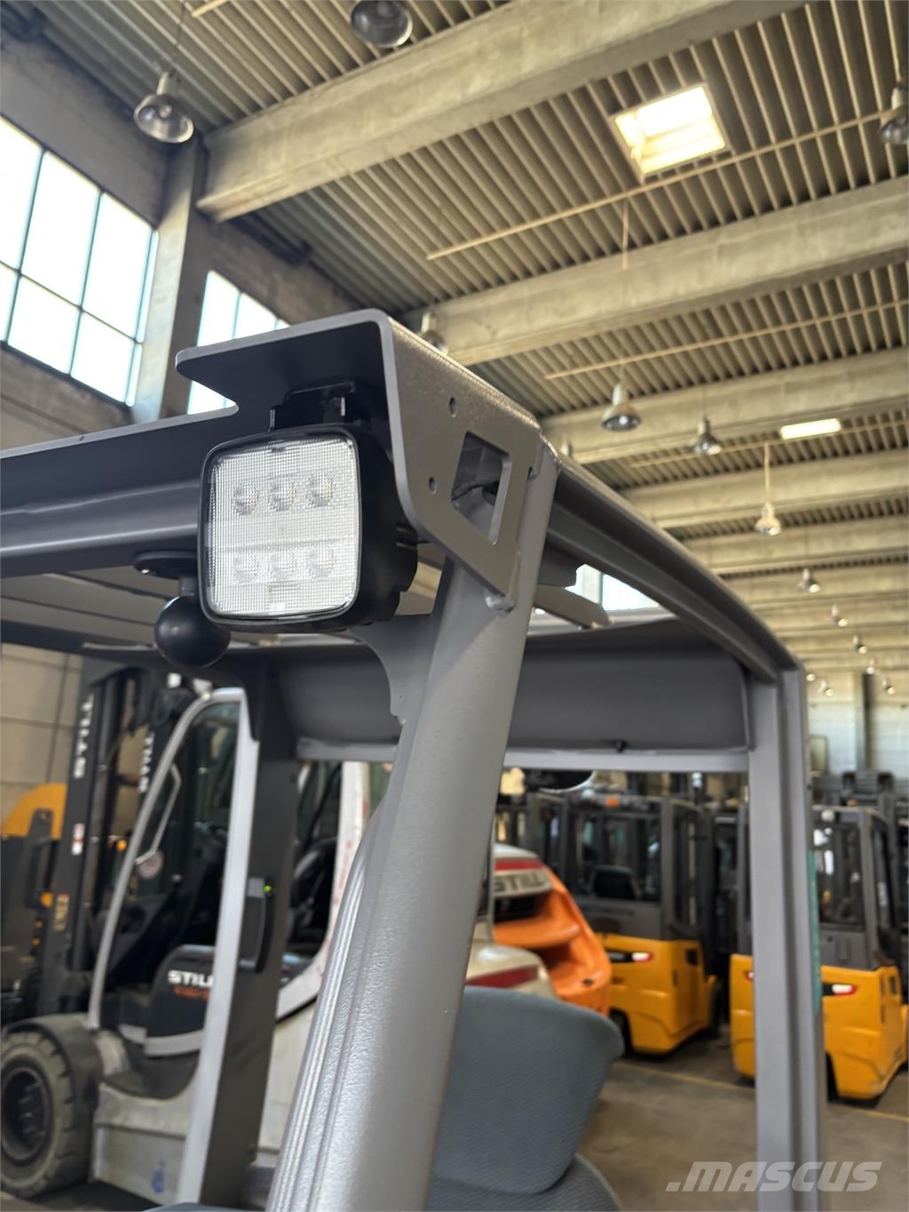 Jungheinrich EFG 220 Elektrikli forkliftler