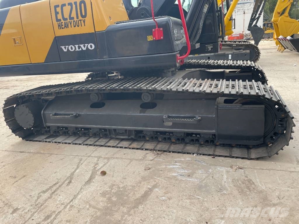 Volvo EC 210 Paletli ekskavatörler