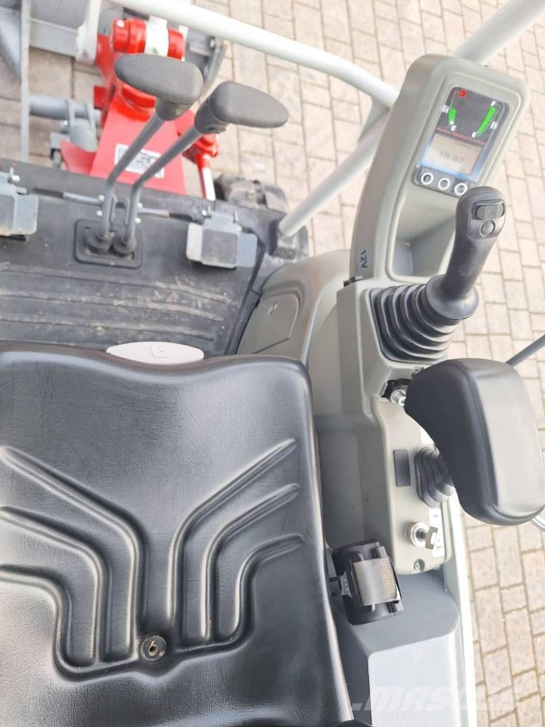 Takeuchi TB 216 Powertilt Minigraafmachines < 7t