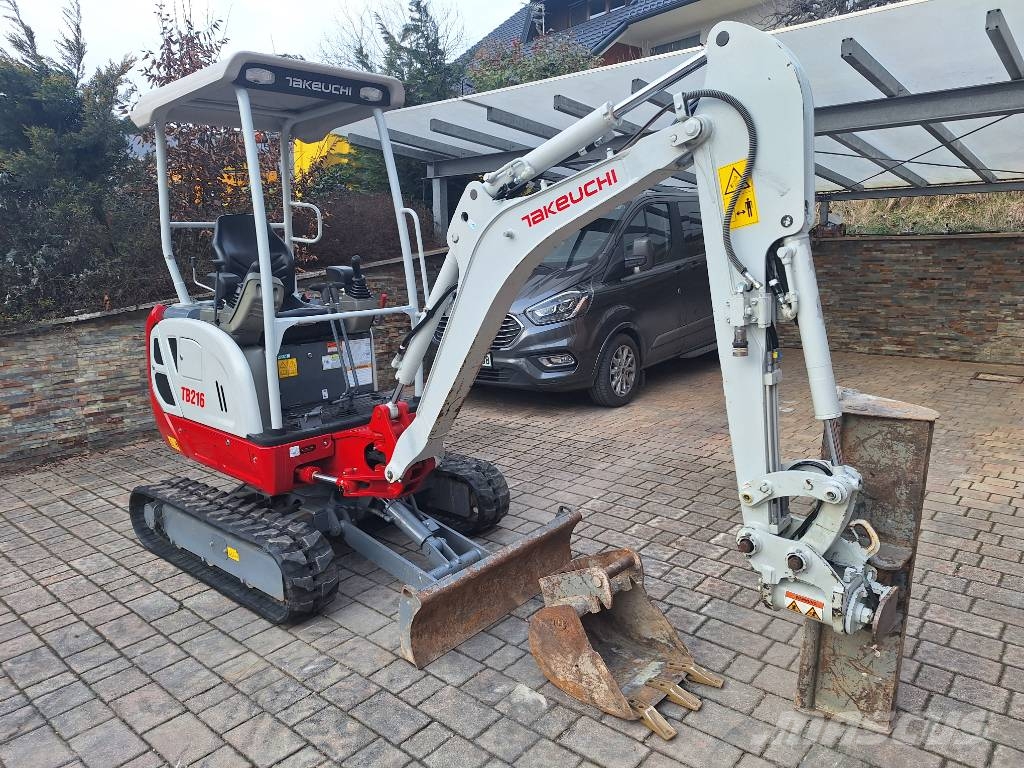 Takeuchi TB 216 Powertilt Minigraafmachines < 7t