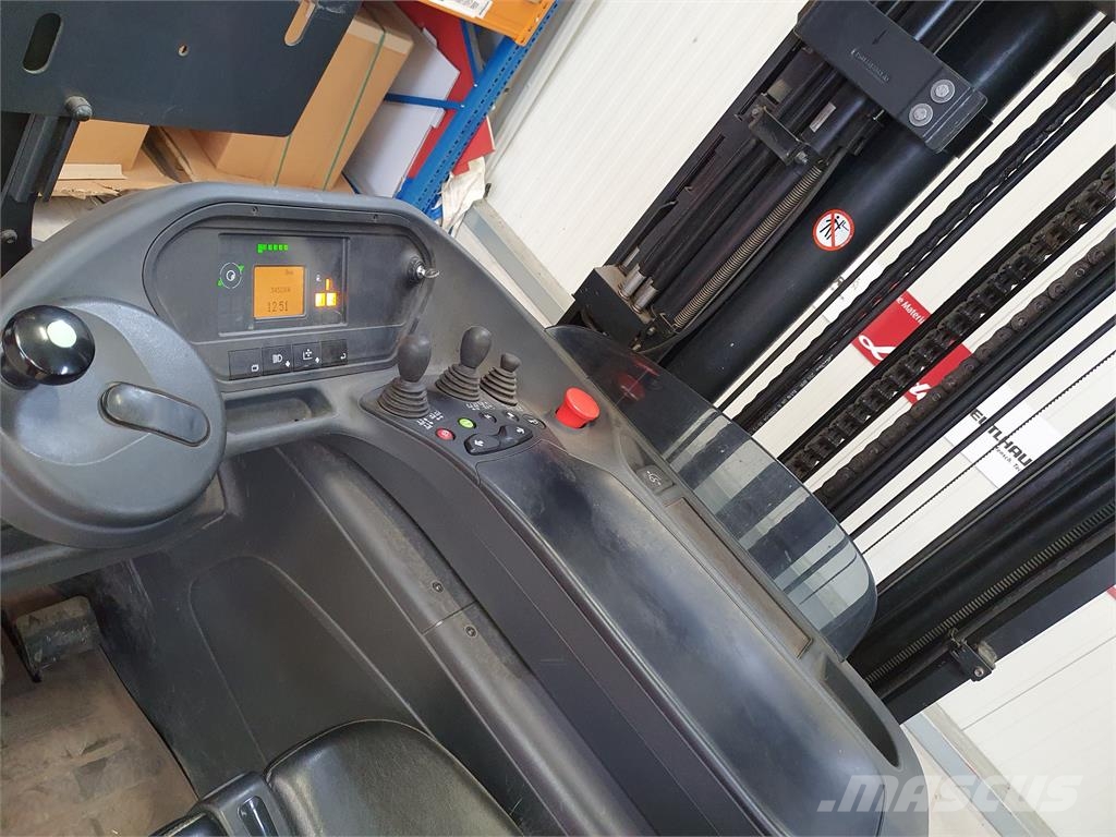 Linde R14 Reach truck