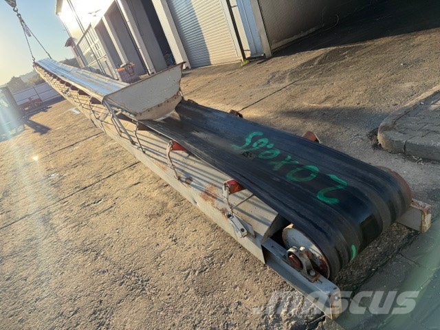PowerScreen Electric belt conveyor, 20 m long X 650 MM Transporteriai