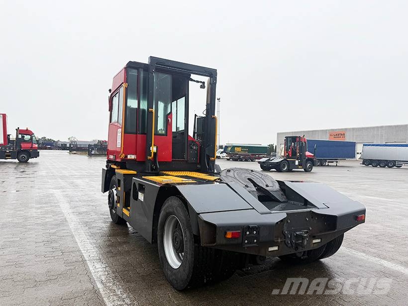 Kalmar Terminal tractor / Terminal-Zugmaschine / Cabezas tractoras