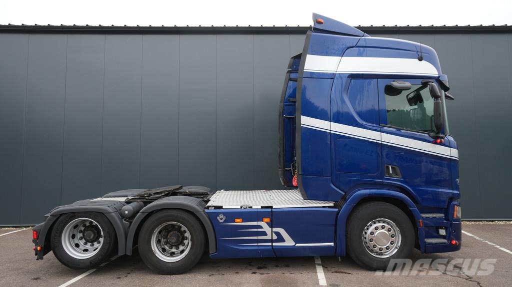 Scania R 520 V8 6x2 tractor unit retarder Trekkvogner