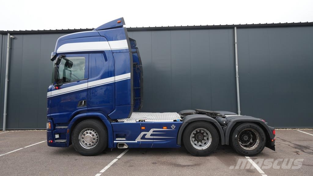 Scania R 520 V8 6x2 tractor unit retarder Trekkvogner