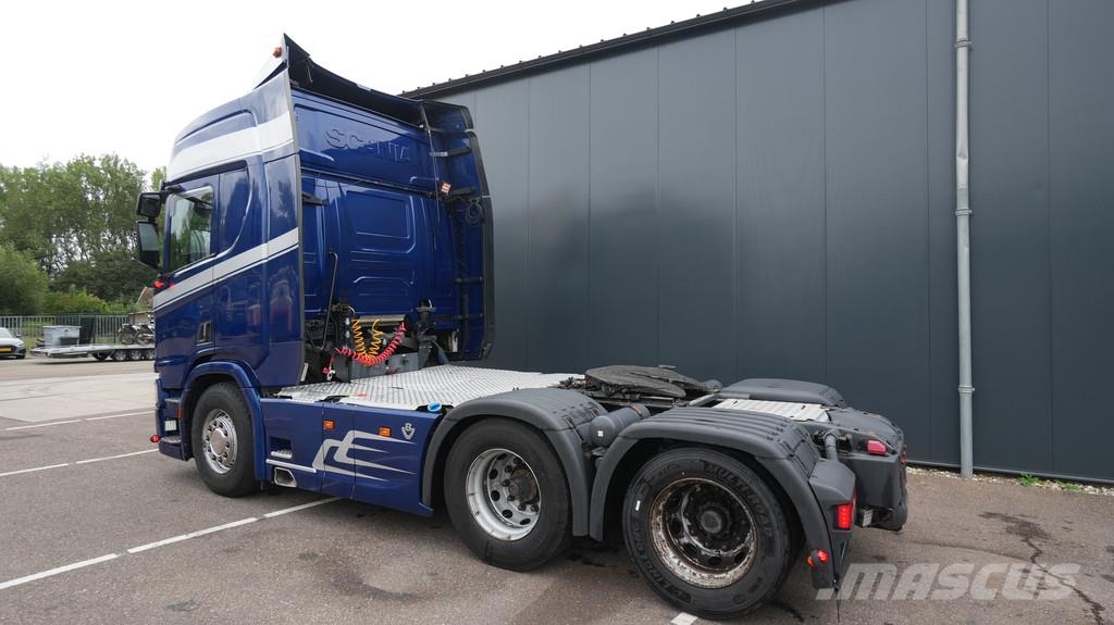 Scania R 520 V8 6x2 tractor unit retarder Trekkvogner