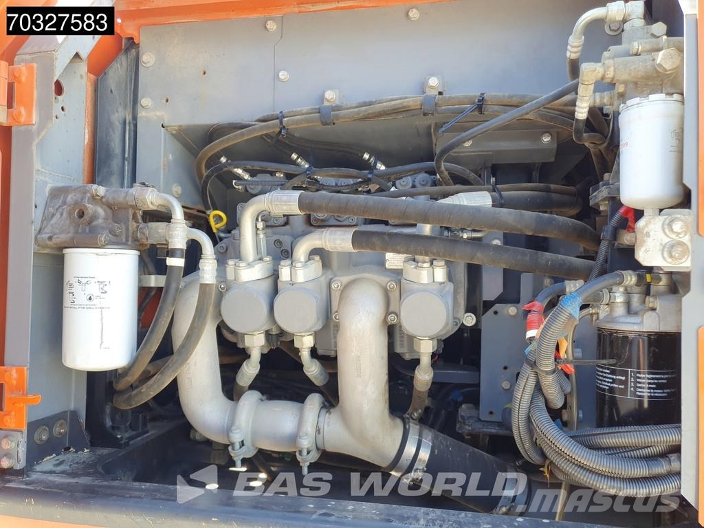 Hitachi ZX210 LC -6 Telakaivukoneet