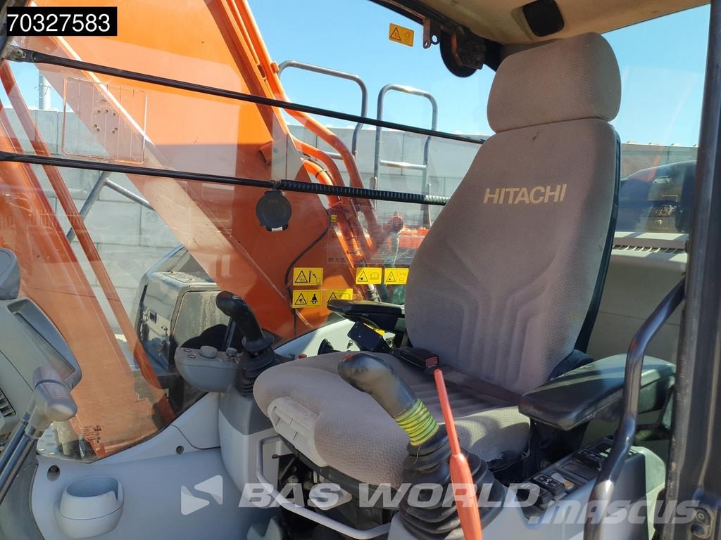 Hitachi ZX210 LC -6 Raupenbagger