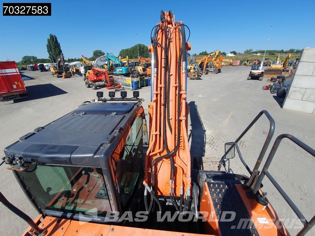 Hitachi ZX210 LC -6 Raupenbagger