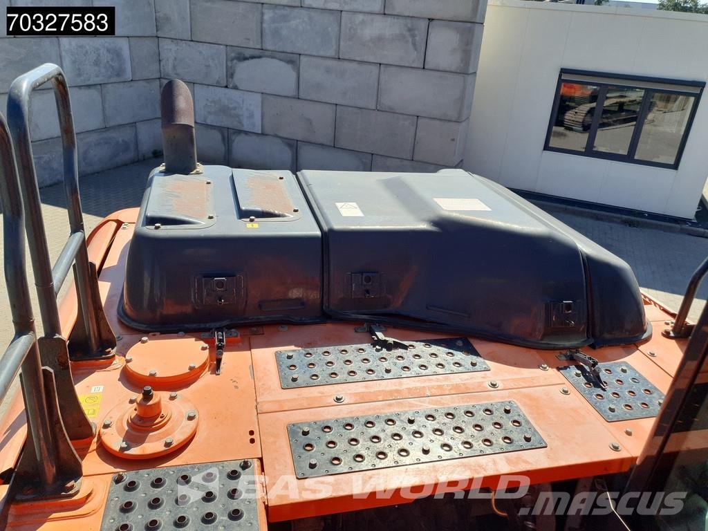 Hitachi ZX210 LC -6 Telakaivukoneet