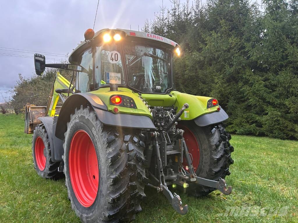 CLAAS Arion 440 Traktorji