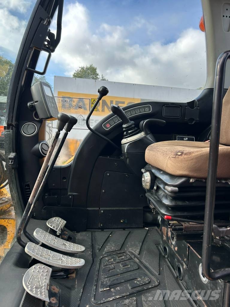 JCB 8085 ZTS Midikaivukoneet 7t - 12t